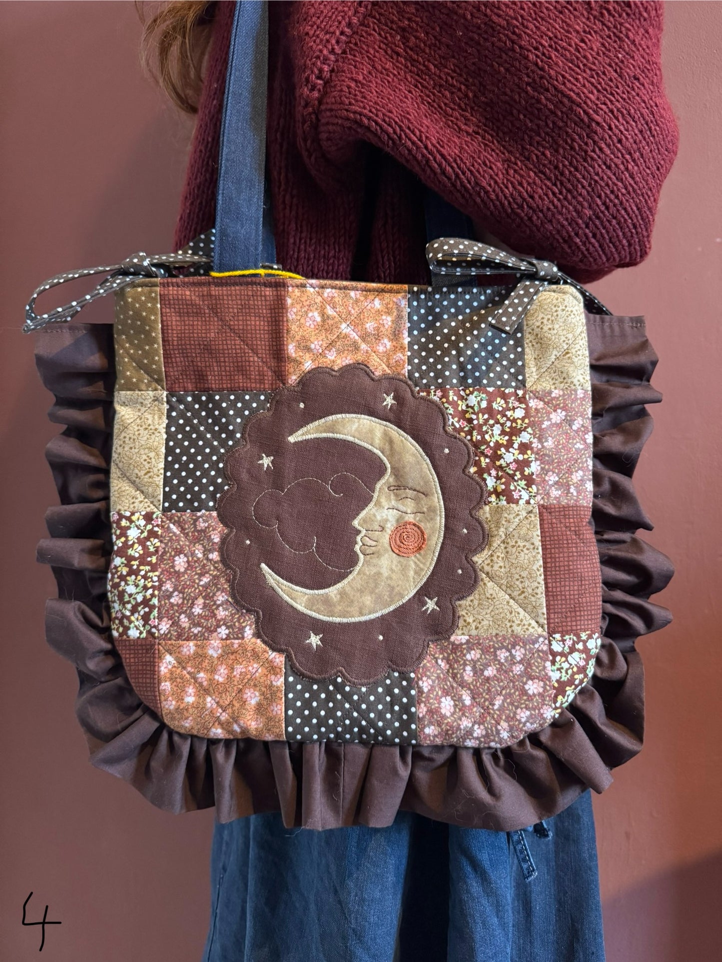 Patchwork Frilly Moon(4)