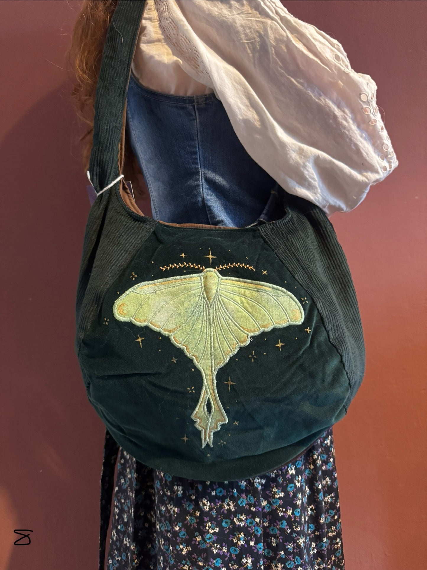 Classic Moth/Moon(8)