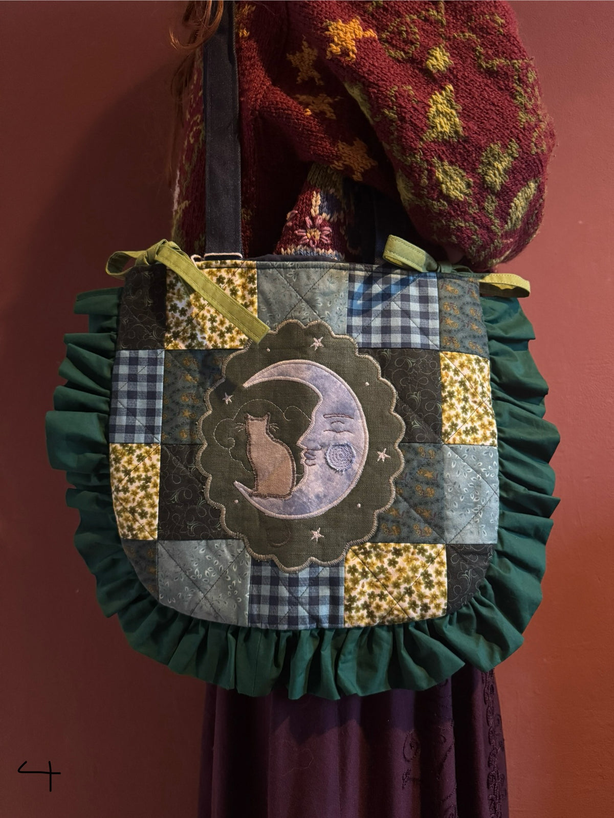 Frilly Moon/Cat(4)