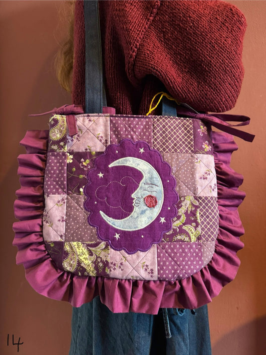 Patchwork Frilly Moon(14)