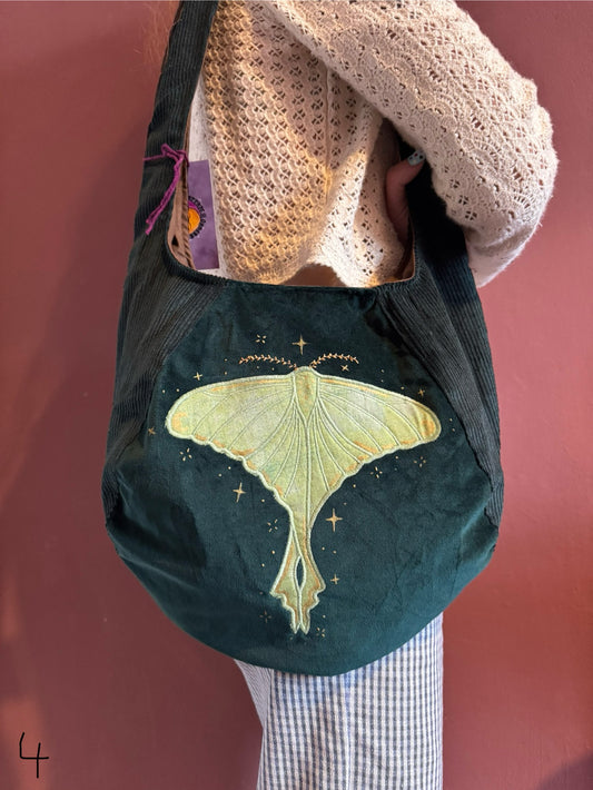 Classic Moth/Moon(4)