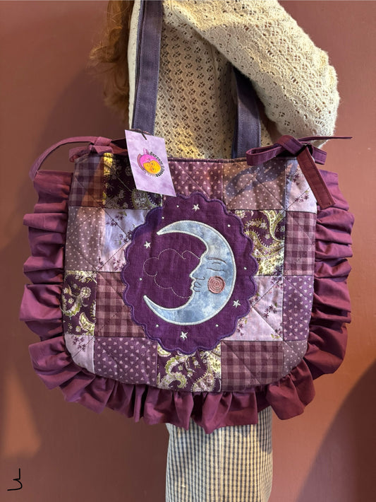 Patchwork Frilly Moon(3)