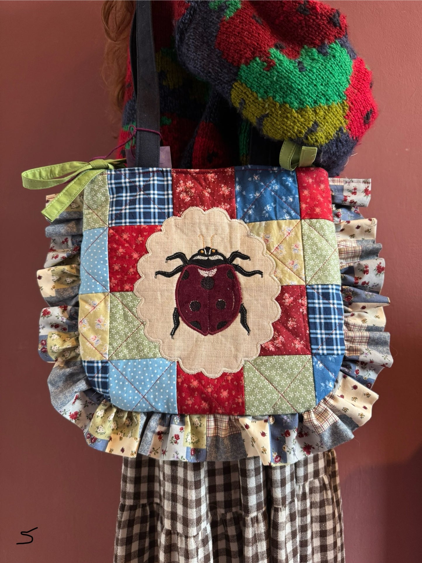 Quilted Frilly Ladybug(5)