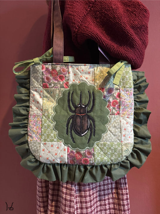 Frilly Patchwork Beetle(16)