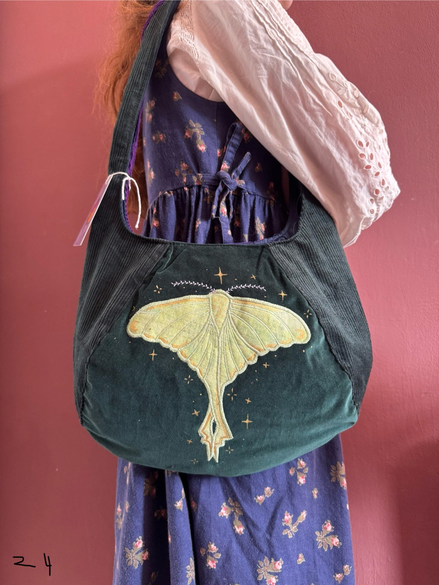 Classic Moon/Moth(24)