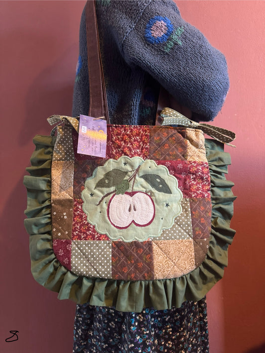 Frilly Patchwork Apple(8)