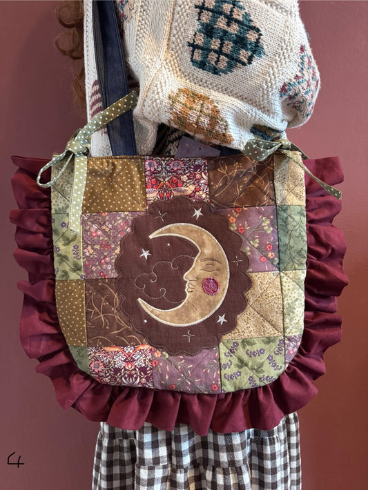 Frilly Quilted Patchwork Moon(4)