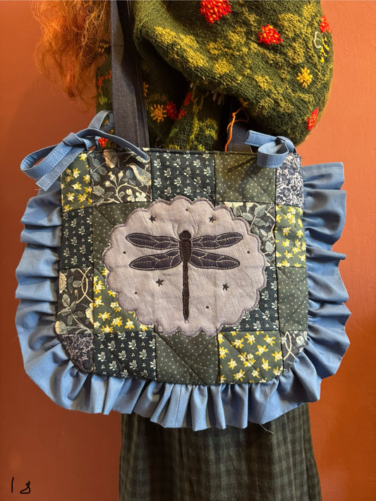 Quilted Frilly Dragonfly(18)